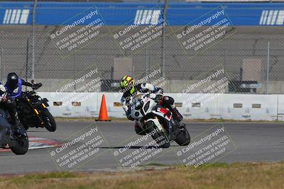 media/Nov-26-2022-Fastrack Riders (Sat) [[b001e85eef]]/Level 1/Session 3 Outside Turn 9/